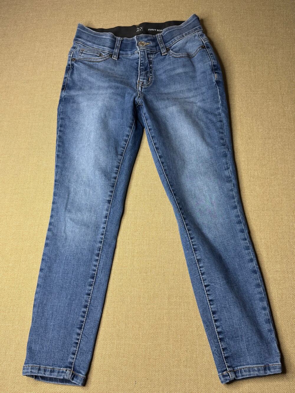 NY&C New York & Company Curvy Sculpting Skinny Jeans Women’s 4 Petite Blue